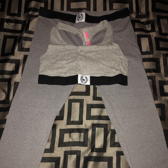 2 piece Pink yoga set - Picture 1 of 2